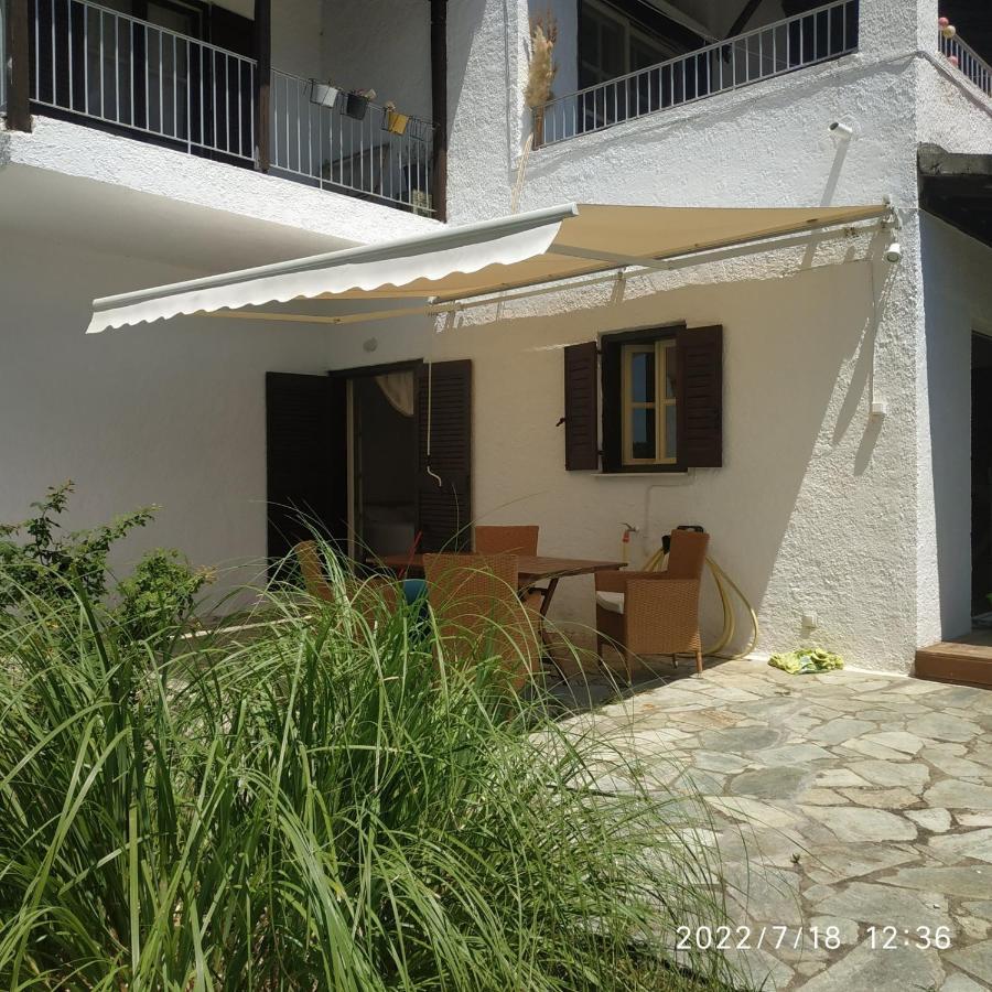 Pine Home Troulos Esterno foto